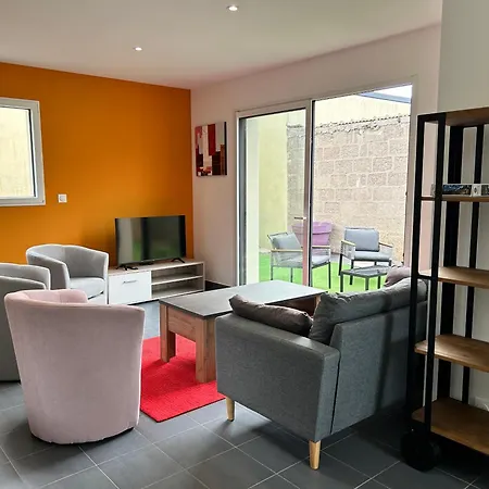 205 - Maison 8 Personnes En Plein Coeur De Villa